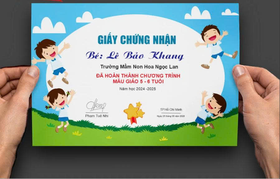 Vector Mẫu Giấy Chứng Nhận Hoàn Thành Mầm Non